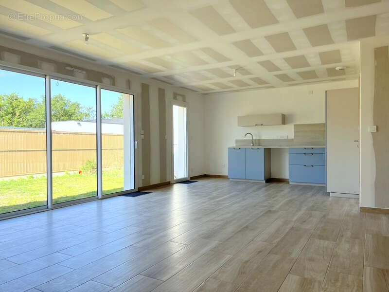 Maison Challans 5 pièces 85 m2 - garage - terrain de 334 m² - photo 2