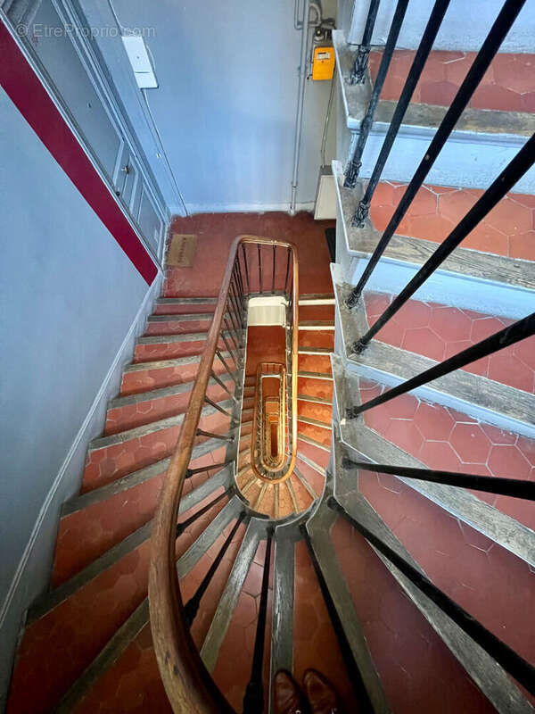 Appartement à MARSEILLE-2E