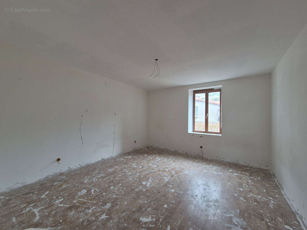 Appartement à THIERS