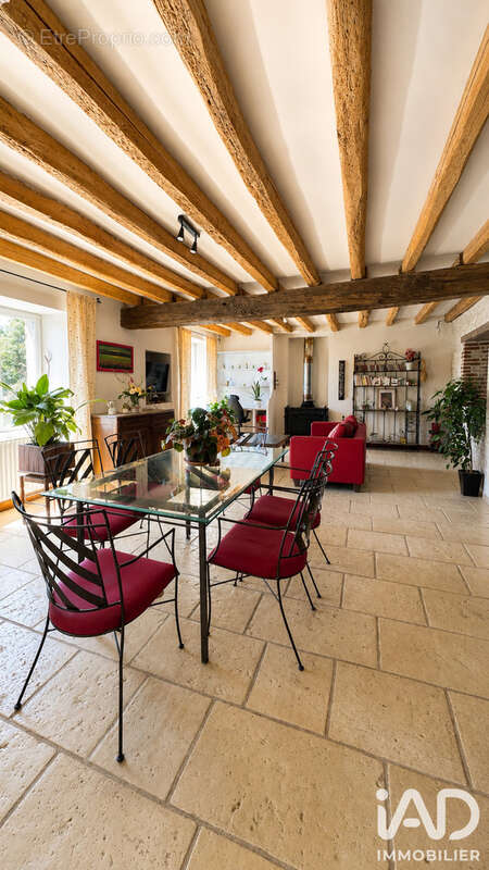Maison 135 m² à Charsonville  - photo 3