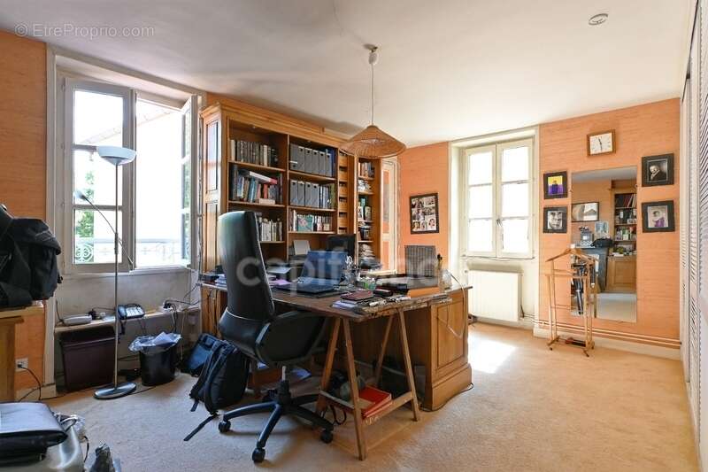 MAISONS LAFFITTE Château - Maison de 230m2, 5 chambres - photo 19
