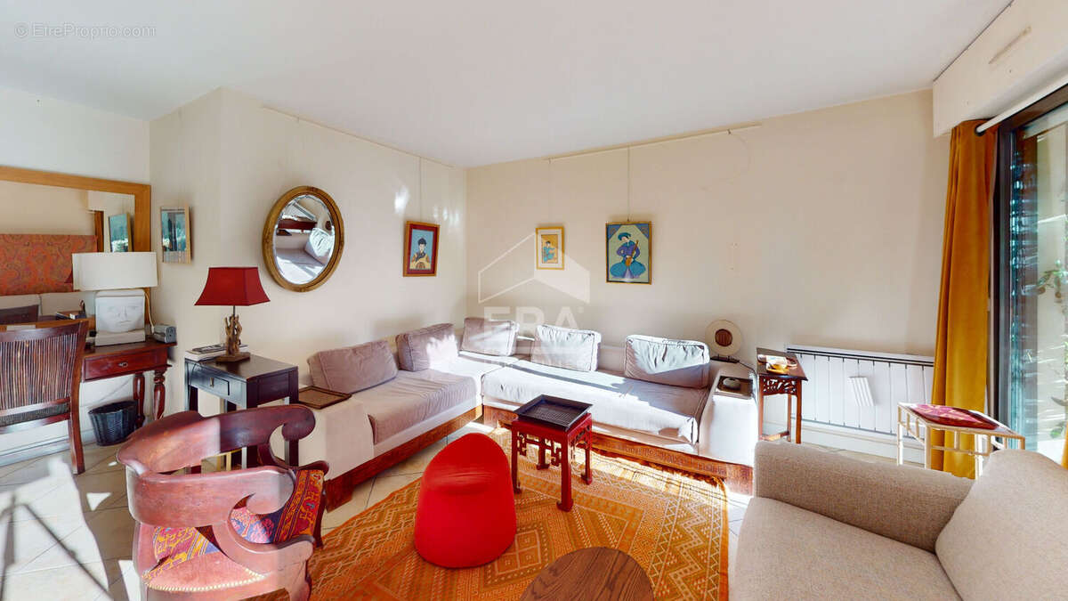 Appartement à PARIS-19E