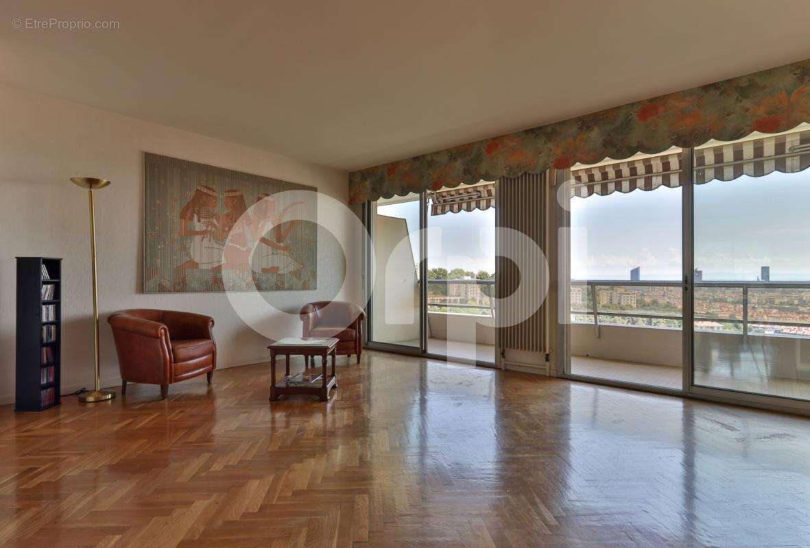 Appartement à LYON-5E