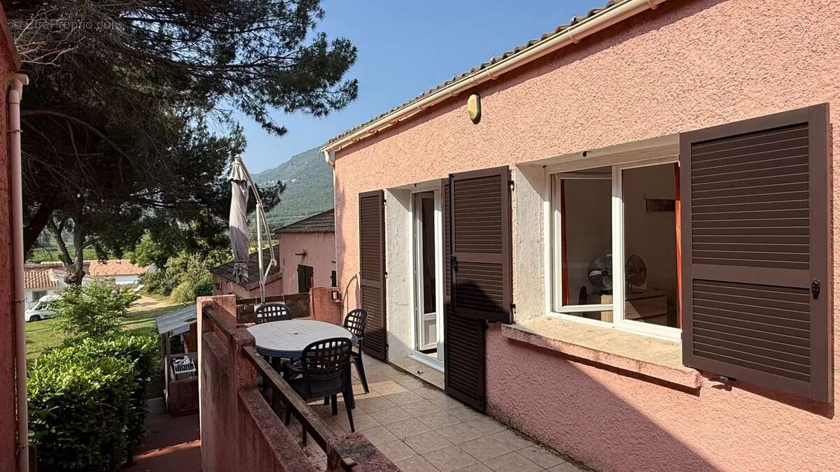 Maison à SAN-NICOLAO