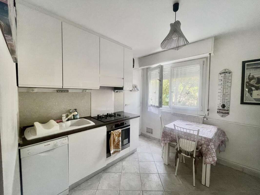 Appartement 73 m² à La Mulatiere  - photo 5