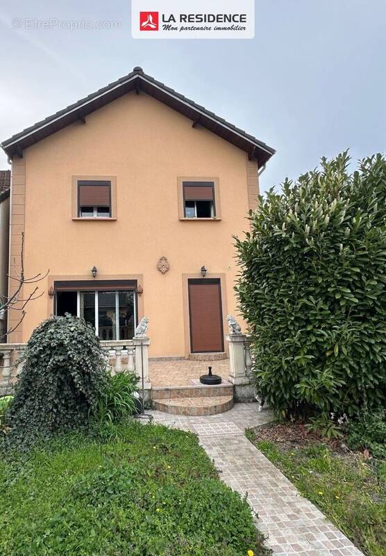 Maison à PIERREFITTE-SUR-SEINE