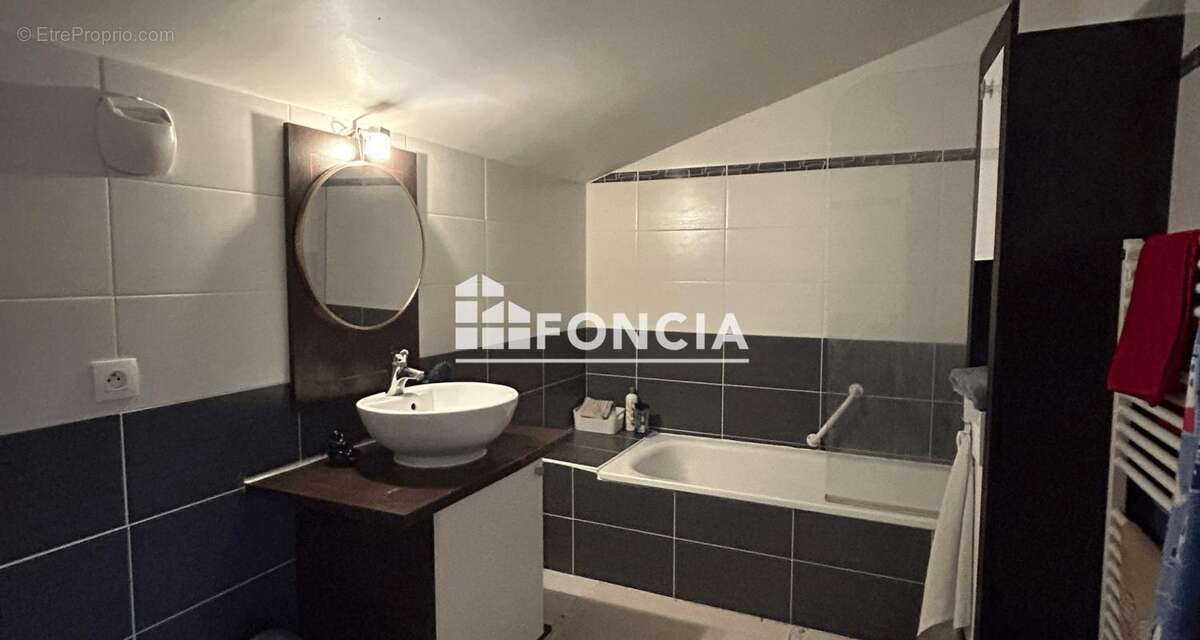 Appartement à SAINT-PIERRE-D'IRUBE