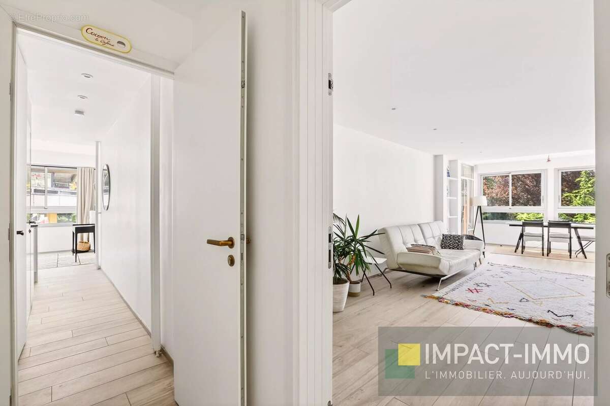 Appartement à COURBEVOIE