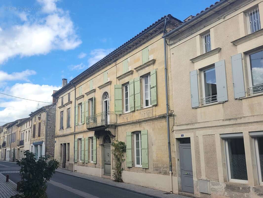 Belle maison de caractère avec jardin privé - photo 16