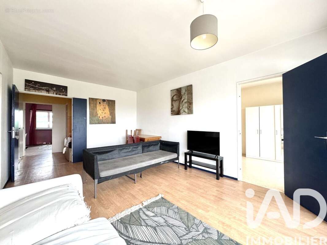 Photo 3 - Appartement à CERGY