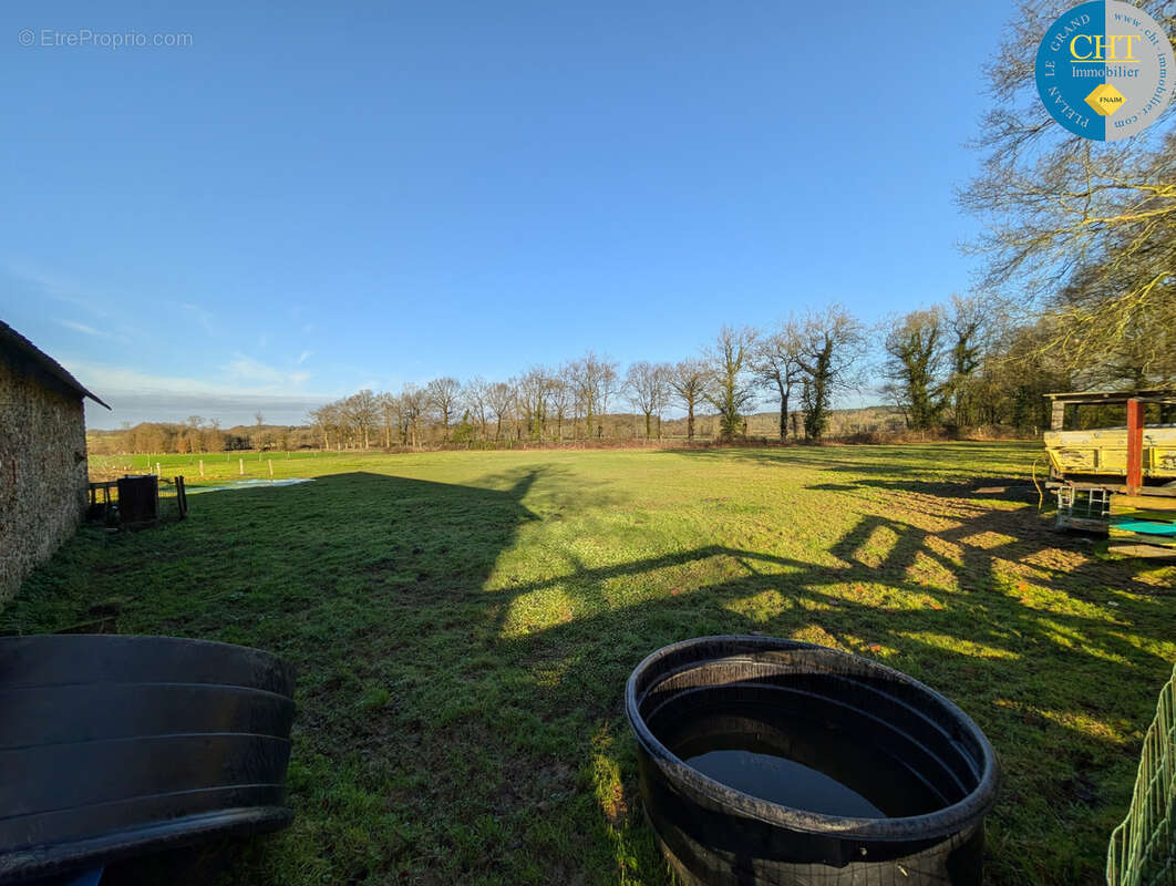 Maison à LES BRULAIS