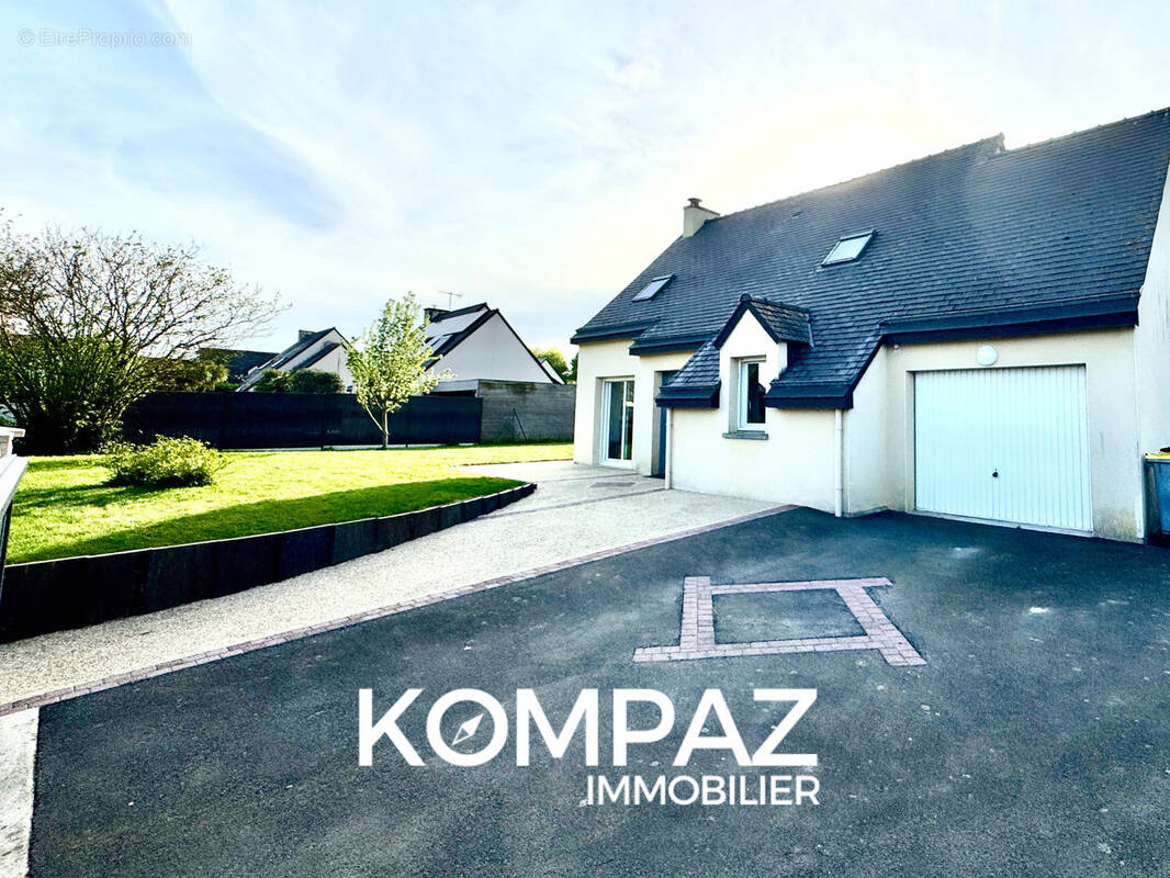 Maison à JUGON-LES-LACS