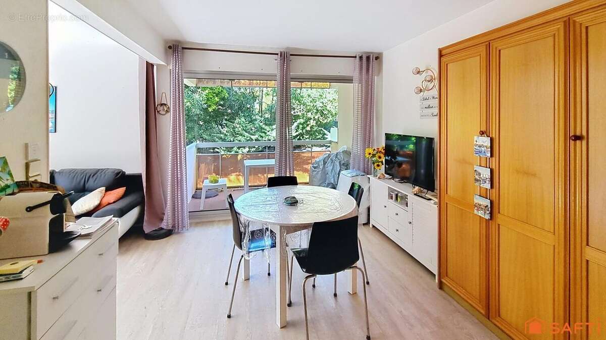 Photo 3 - Appartement à SAINT-GEORGES-DE-DIDONNE