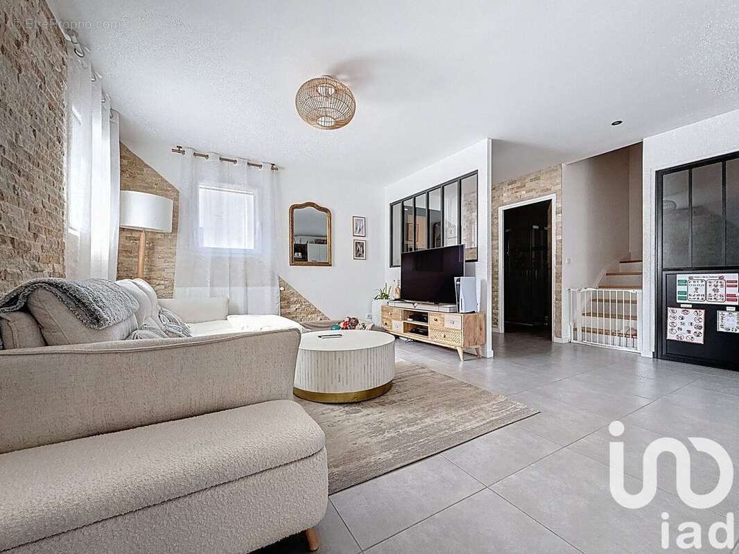 Photo 5 - Maison à MONTLHERY