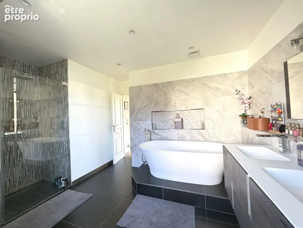 Maison 7 pièces 148 m² à vendre à Eaubonne (95600) - photo 7