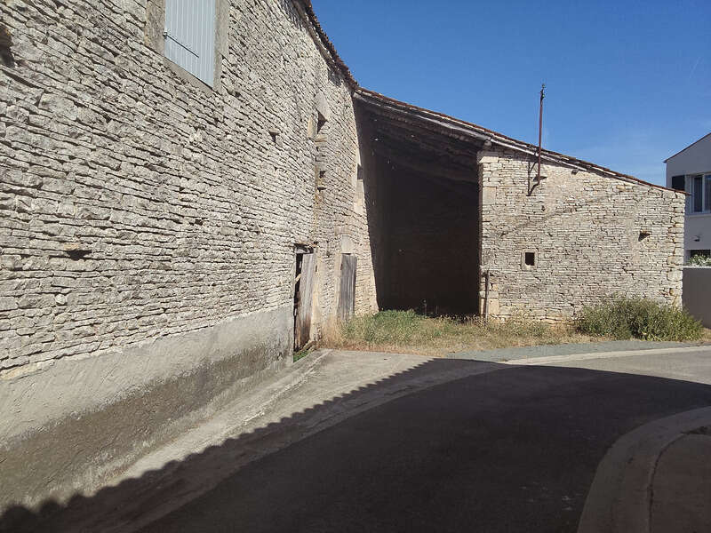 Maison à SAINT-HILAIRE-DE-VILLEFRANCHE