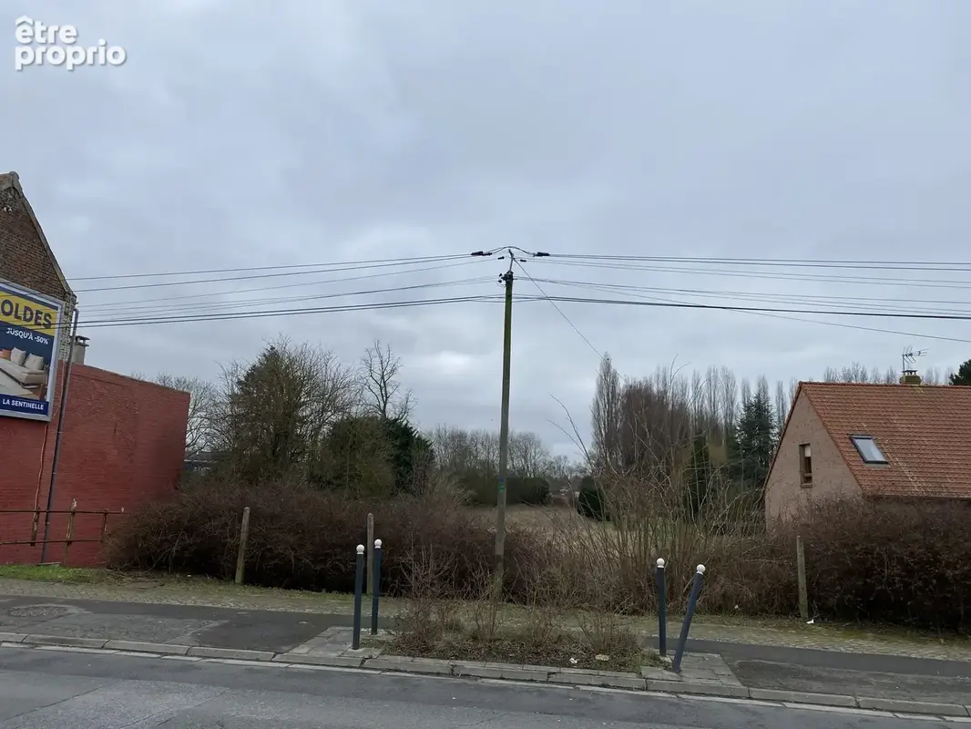 Bouchain : Terrain constructible de 1900 m2 - photo 2