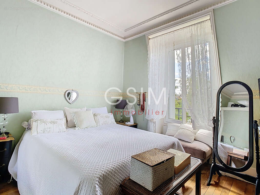 Appartement à GARCHES