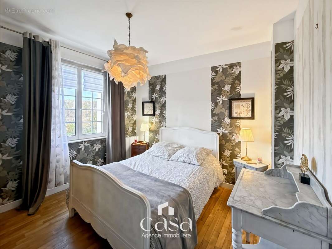 Maison à LA LANDE-DE-LOUGE