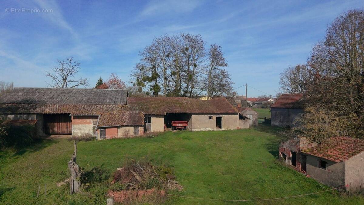 Commerce à CHARNAY-LES-CHALON