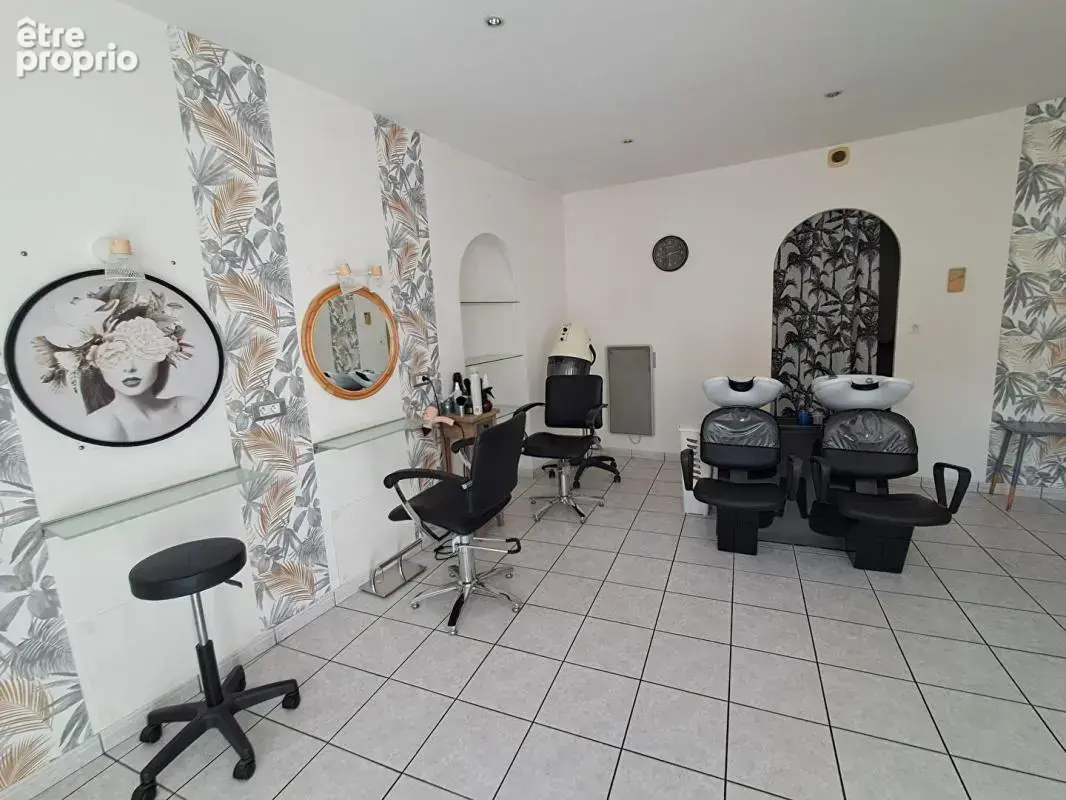 Ensemble immobilier avec commerce et habitation - photo 3