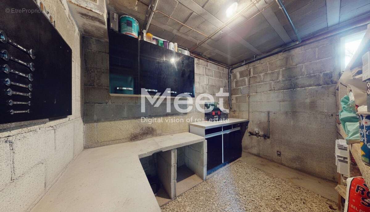 Maison à COULANGES-LA-VINEUSE