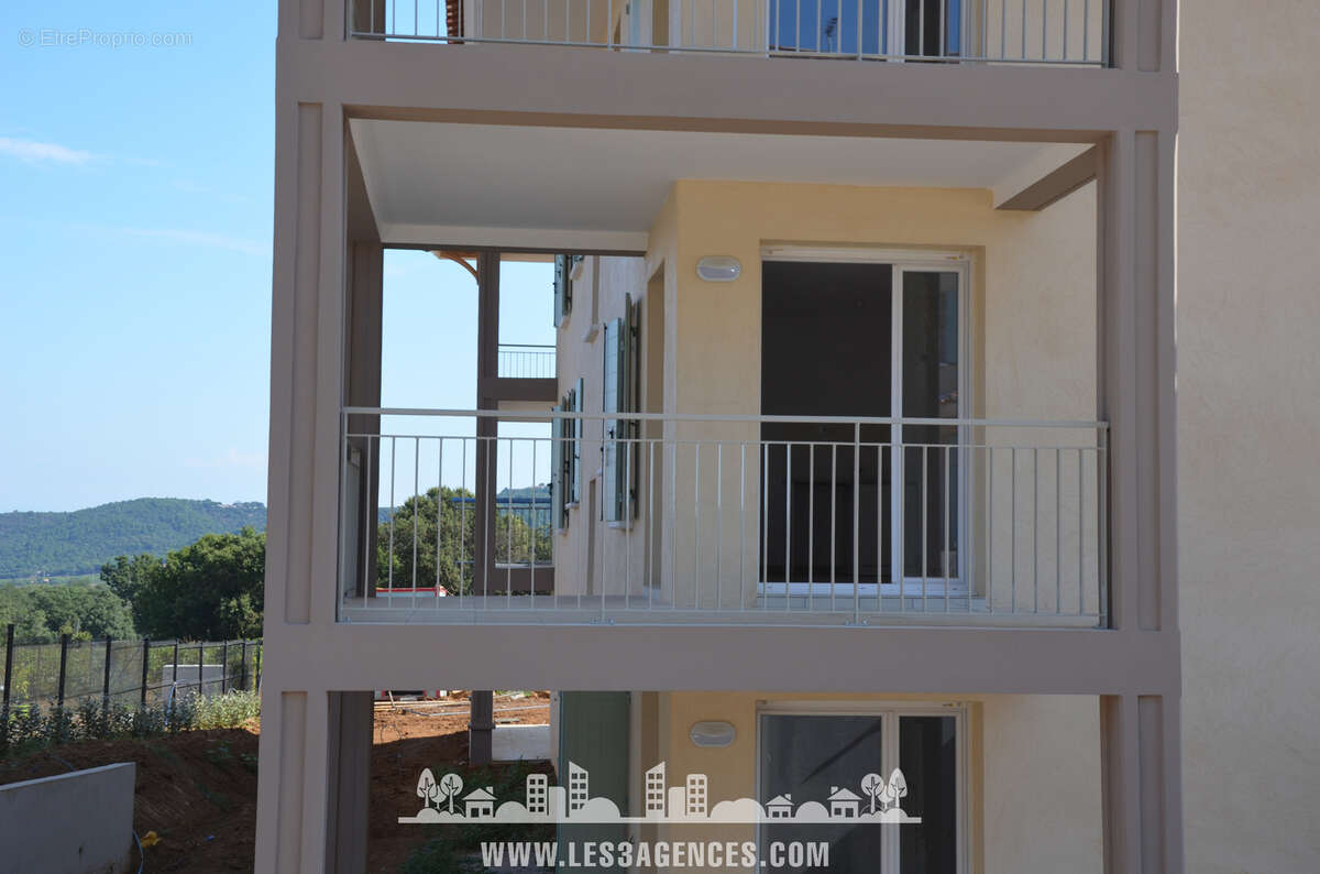 Appartement à LA CROIX-VALMER