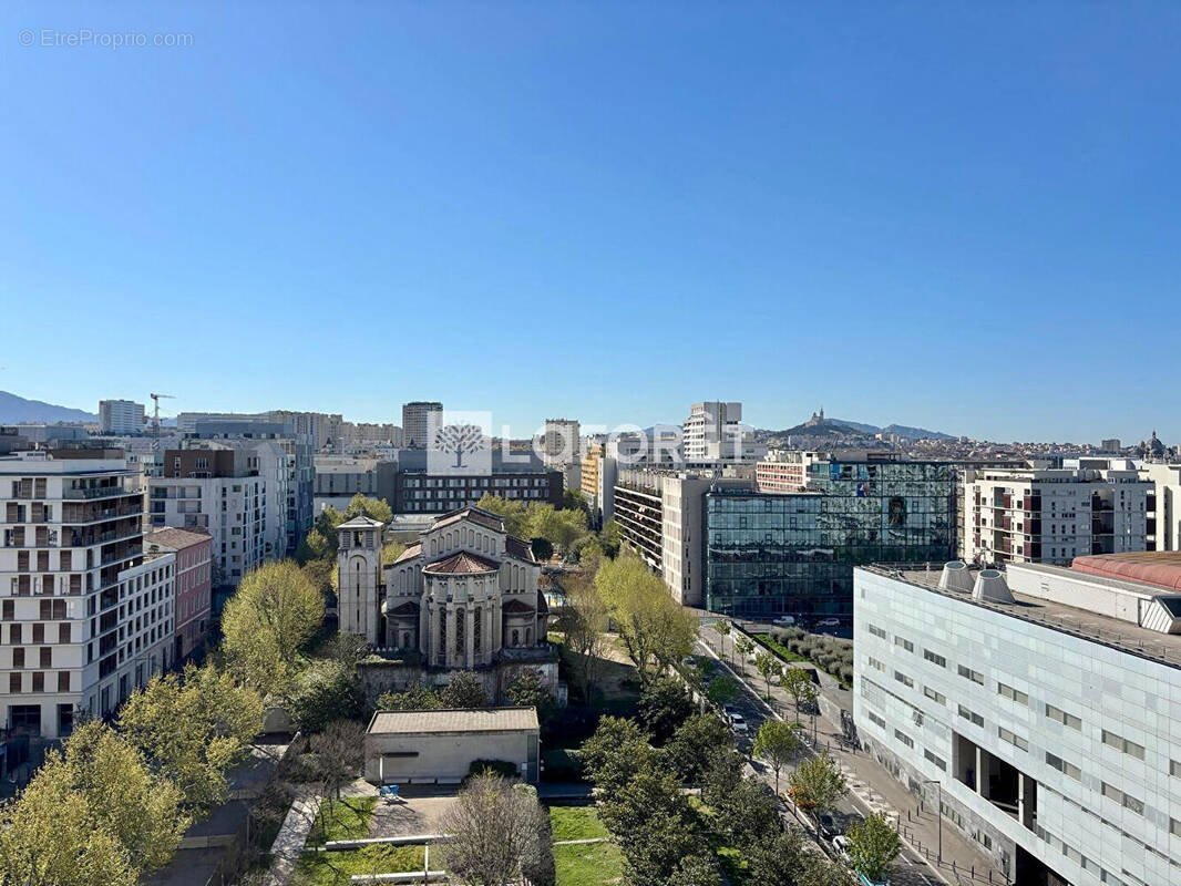 Appartement à MARSEILLE-2E
