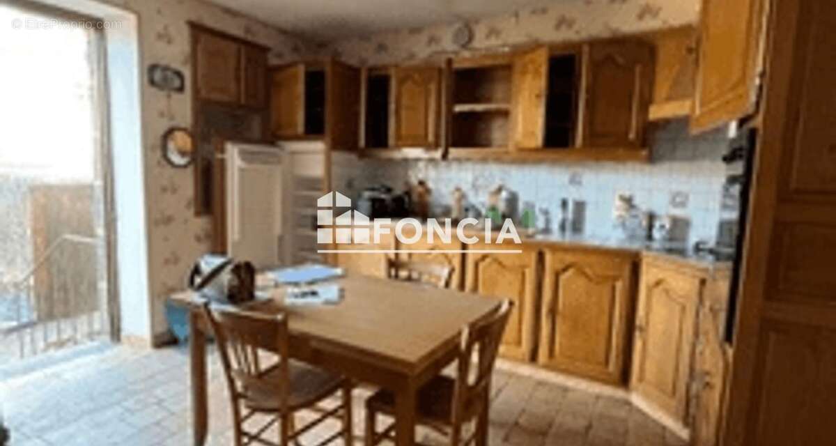 Maison à FRESNAY-SUR-SARTHE