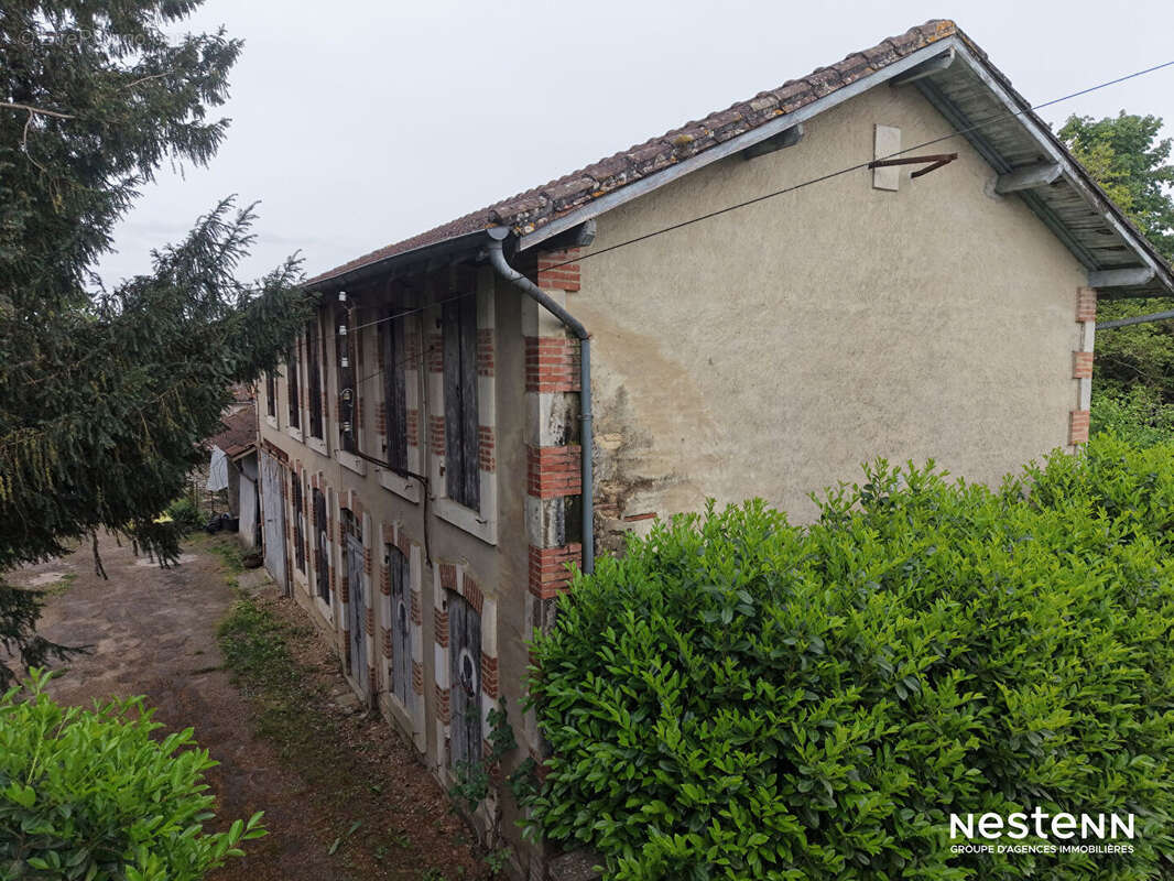 Maison à MEZIN