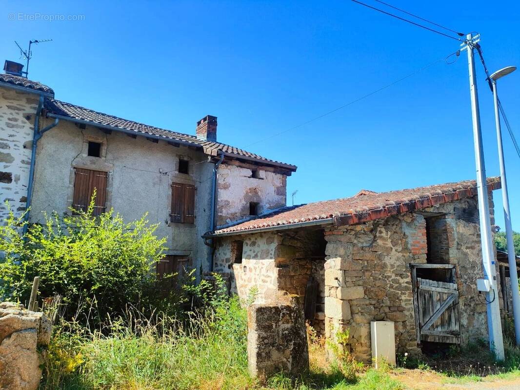 Maison à SAINT-CYR