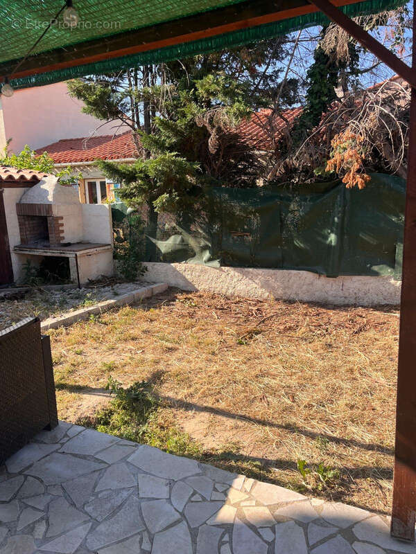 Maison à VILLENEUVE-DE-LA-RAHO