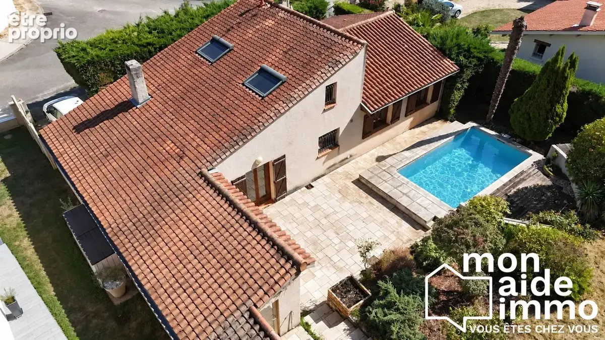 Maison 5 pièces 129 m² à vendre à Fargues-Saint-Hilaire (33370) - photo 2