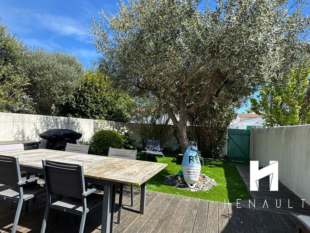 Maison à LA COUARDE-SUR-MER