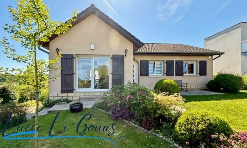 Maison à MONTIGNY-SUR-CHIERS