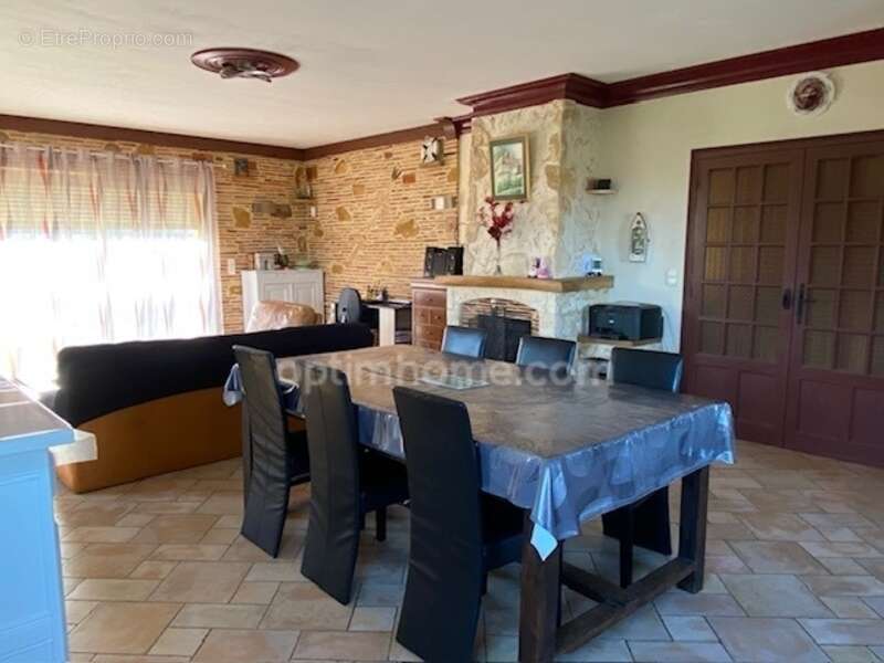 Maison à CASTILLONNES