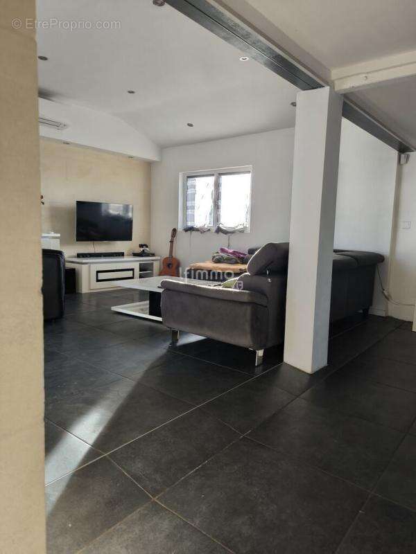 Maison de ville non mitoyenne Carbon-blanc 249 000€ FAI - photo 5