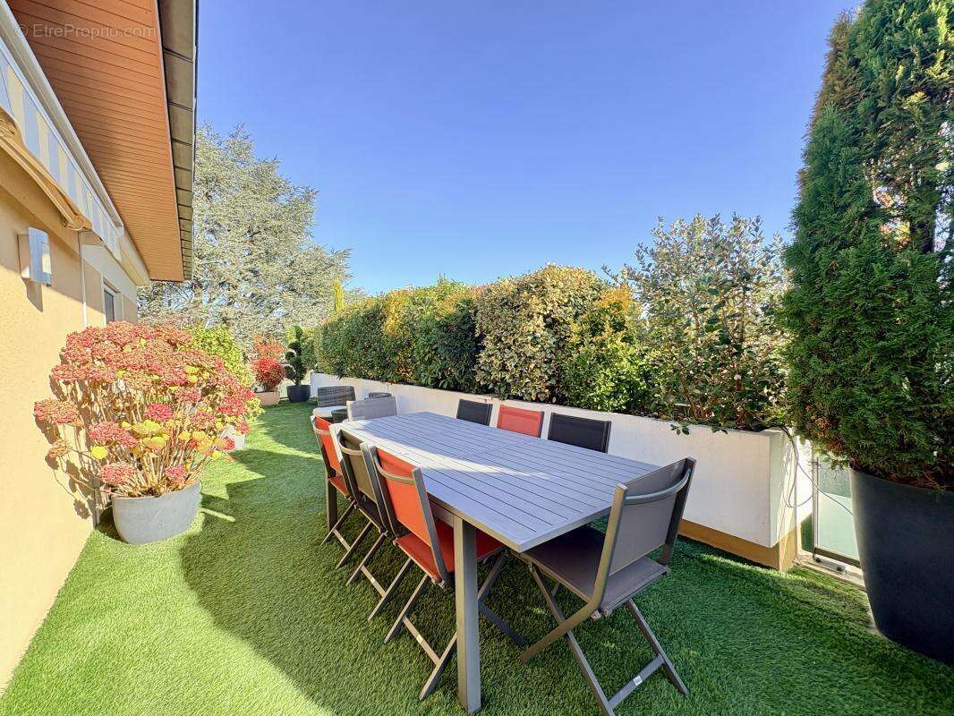 Appartement à TASSIN-LA-DEMI-LUNE