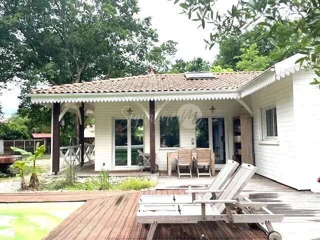 Maison à BLANQUEFORT