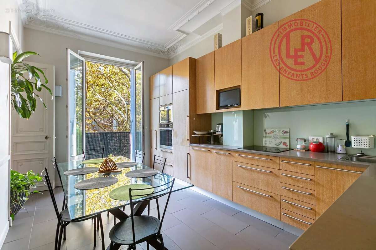 Appartement à PARIS-4E
