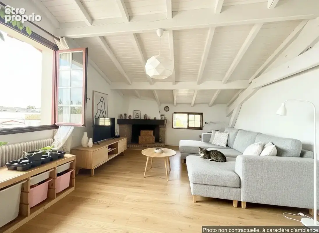 Appartement T3 de 94 m2 avec beau potentiel - photo 3