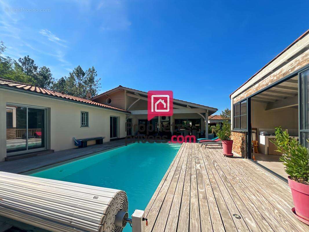 Maison à BAZAS