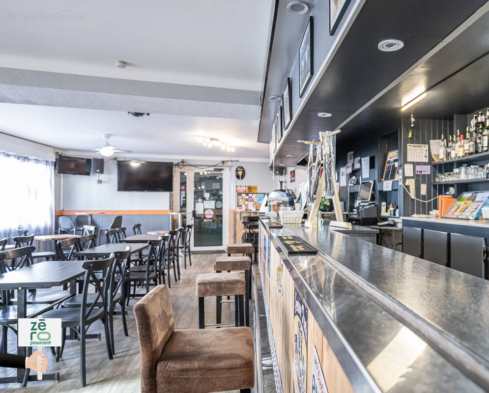 Commerce à LA FERRIERE