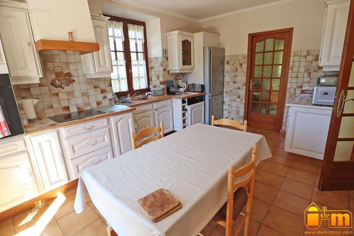 Maison à MEREVILLE