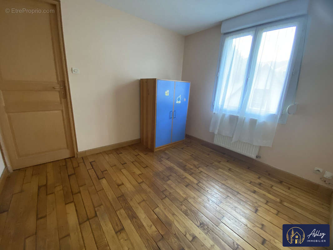 Maison 4 pièces CHAMPS SUR TARENTAINE - Maison à CHAMPS-SUR-TARENTAINE-MARCHAL