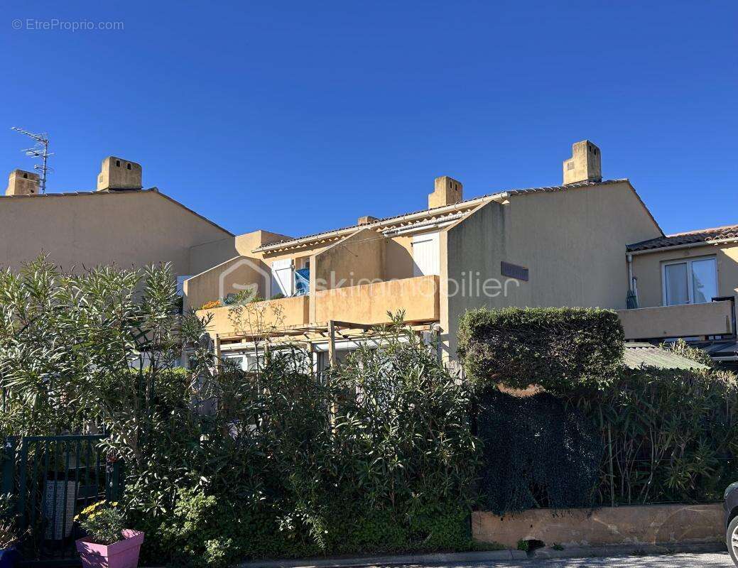 Appartement à LA LONDE-LES-MAURES