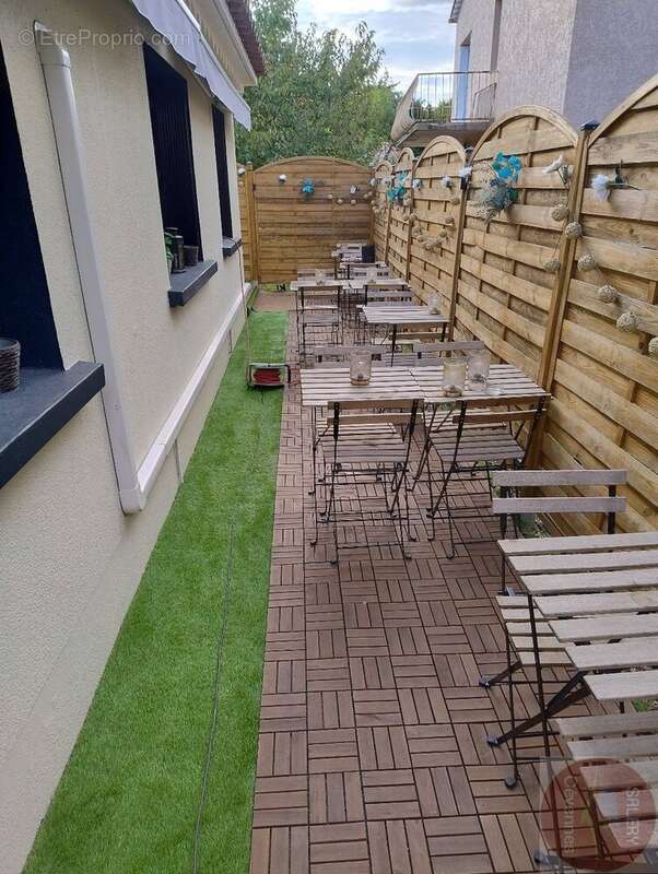 Commerce à SAINT-CHRISTOL-LES-ALES