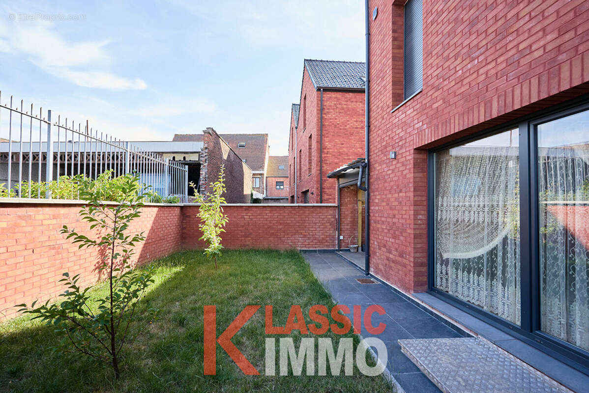 Maison 190 m² 5 chambres, jardin et garage - photo 17