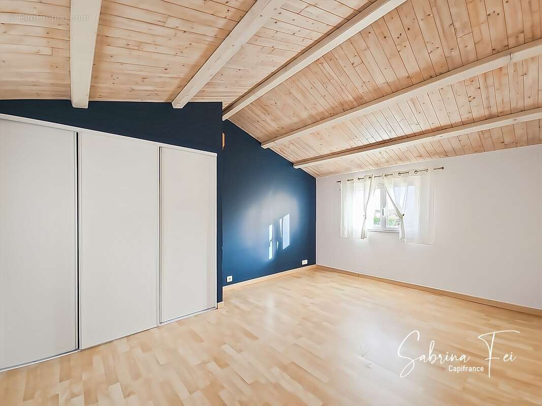 Maison familiale de plus de 165 m² – quartier résidentiel recherché – calme absolu – sans vis-à-vis – exposition sud – piscine - photo 8