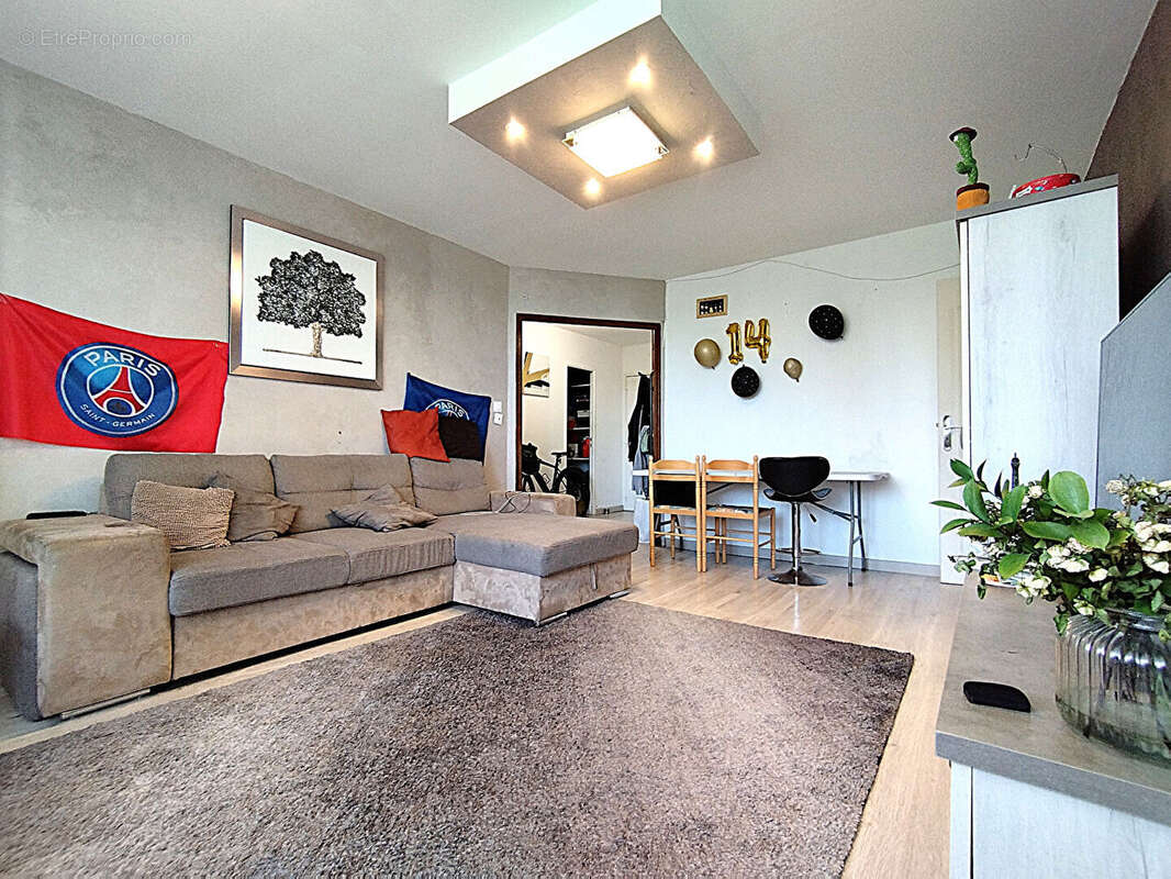 Appartement à SAINT-PIERRE-DES-CORPS